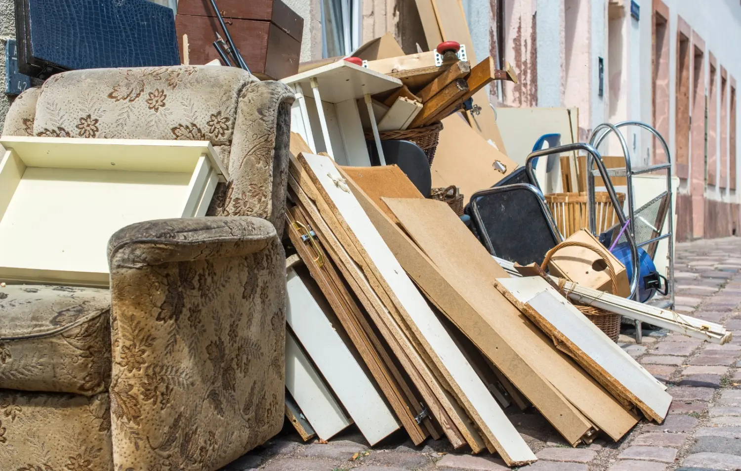 Möbel und Holzartikel von Allesraus